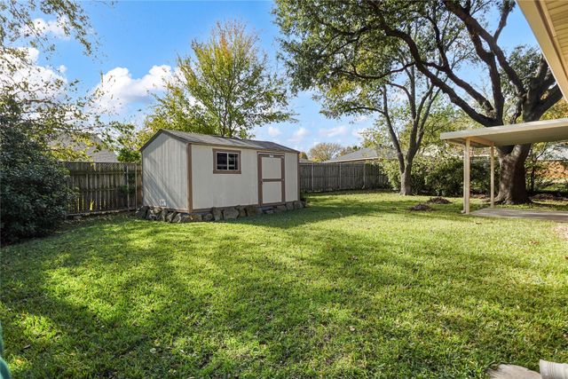 10129 Buffalo Grove Road, Fort Worth, TX 76108