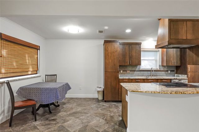 10129 Buffalo Grove Road, Fort Worth, TX 76108