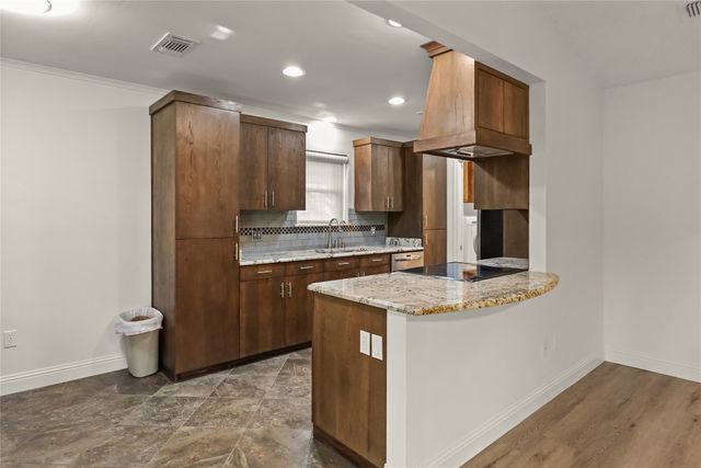 10129 Buffalo Grove Road, Fort Worth, TX 76108