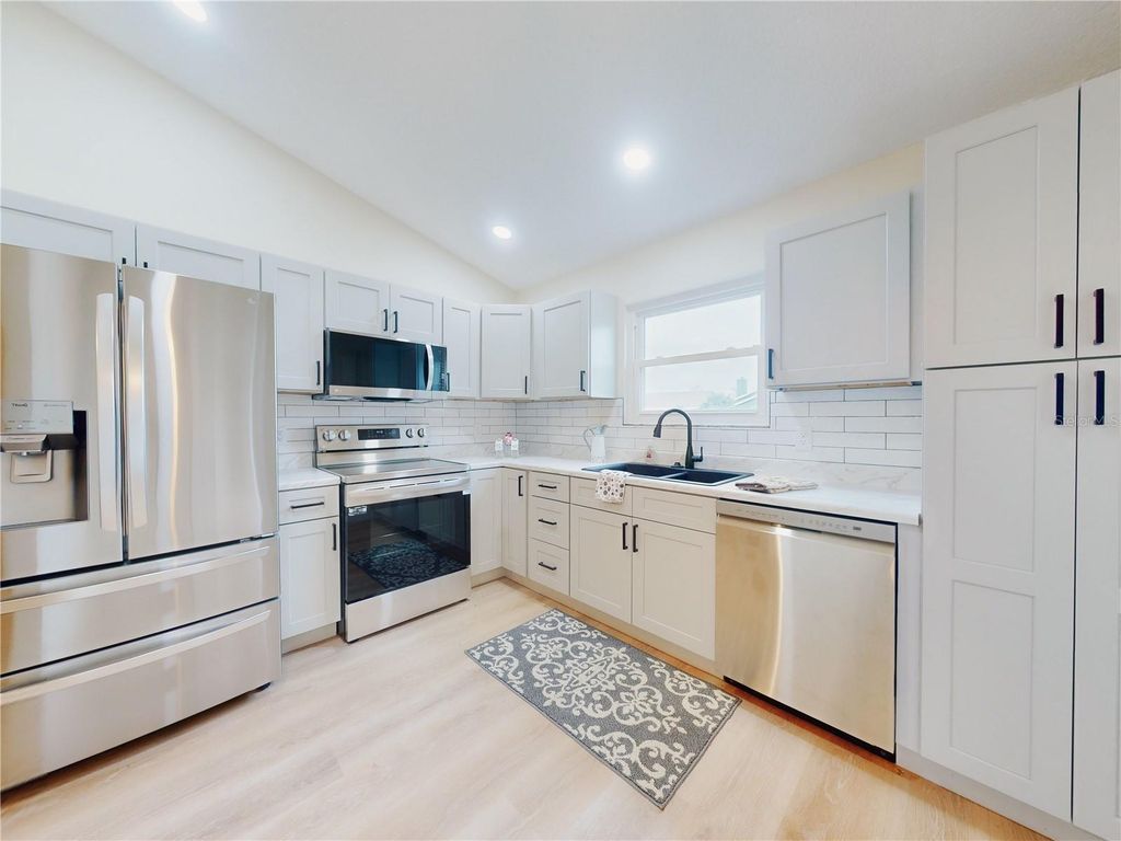 Image 15 of property listing at 804 SOFT PINE COURT, New Smyrna Beach, FL 32168