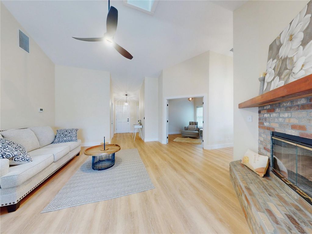Image 6 of property listing at 804 SOFT PINE COURT, New Smyrna Beach, FL 32168
