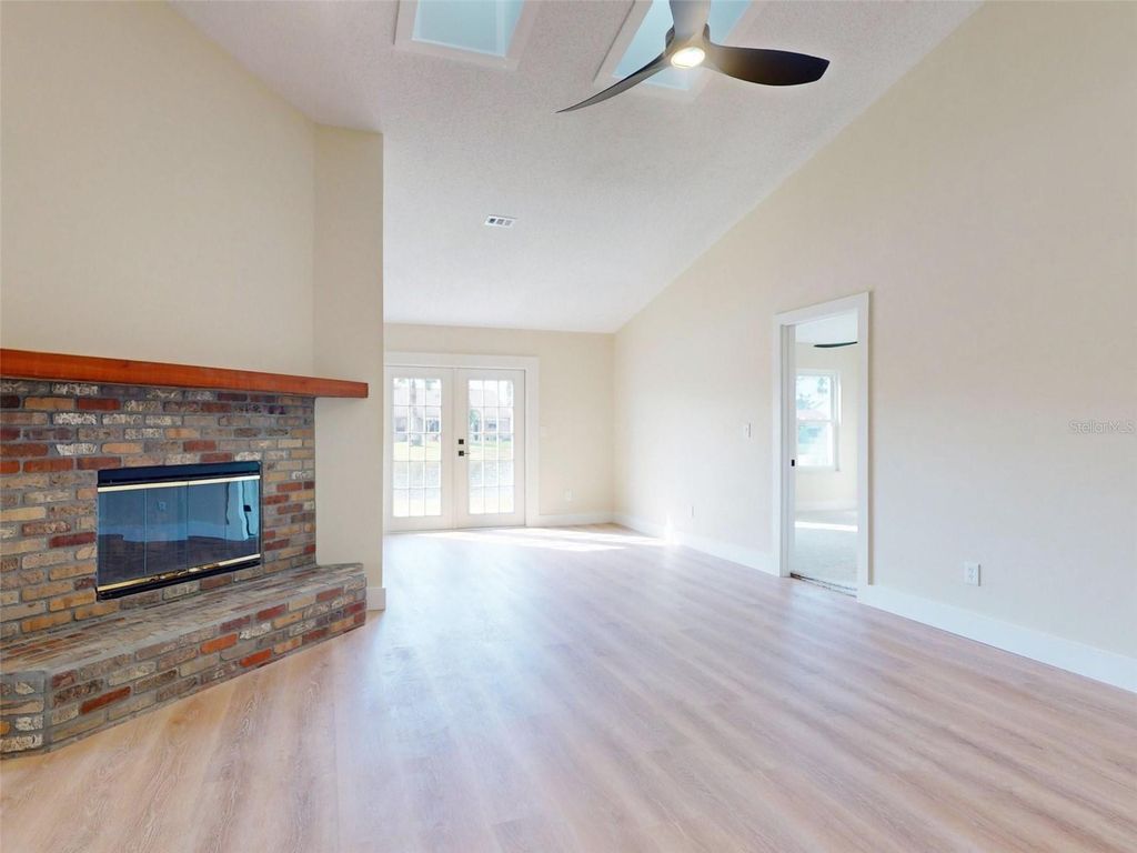 Image 9 of property listing at 804 SOFT PINE COURT, New Smyrna Beach, FL 32168