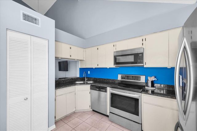 6931 STONES THROW CIRCLE N 5302, St Petersburg, FL 33710