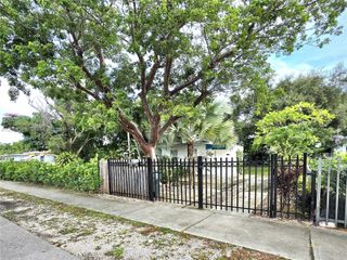 1220 NE 128th Street, North Miami, FL 33161