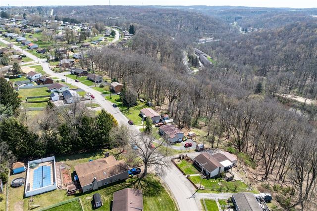 243 Grandview Blvd, Twp Of But Se, PA 16001