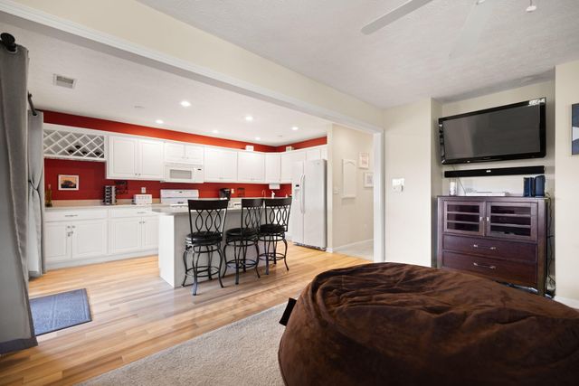 21-2 Woodson Bend Resort 21-2, Bronston, KY 42518