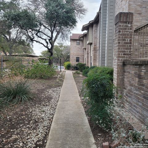 12446 Starcrest Dr Apt 309, San Antonio, TX 78216