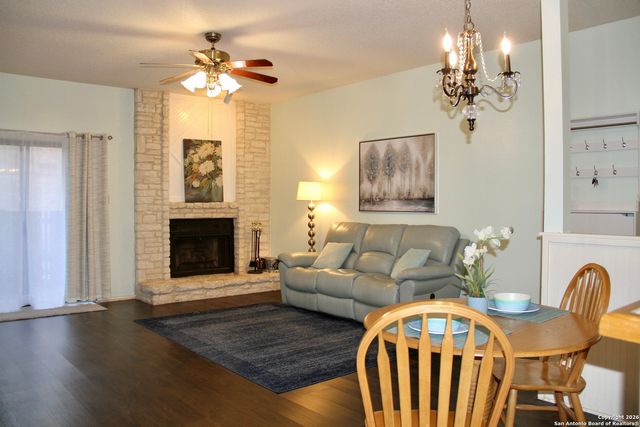 12446 Starcrest Dr Apt 309, San Antonio, TX 78216