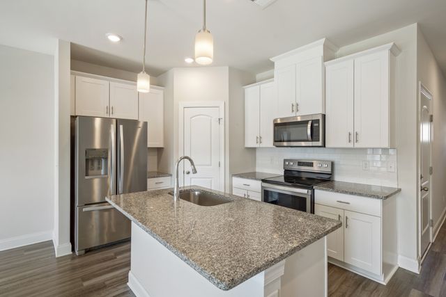 1329 Vilda Way, Lebanon, TN 37087