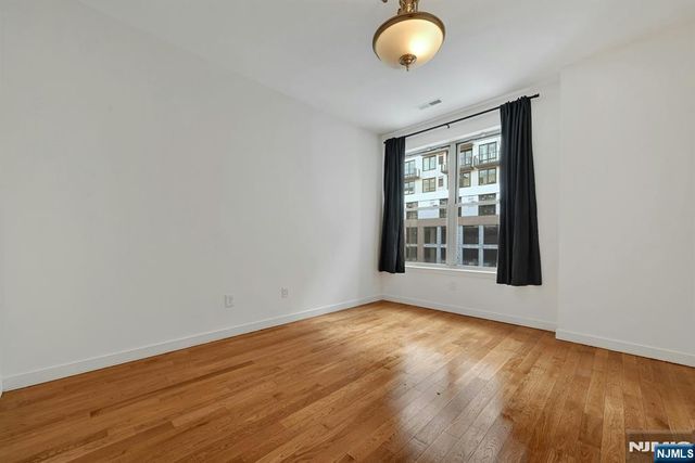 26 Ave At Port Imperial 112, West New York, NJ 07093