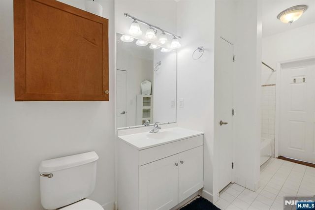 26 Ave At Port Imperial 112, West New York, NJ 07093