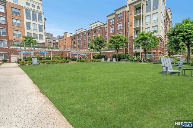 26 Ave At Port Imperial 112, West New York, NJ 07093