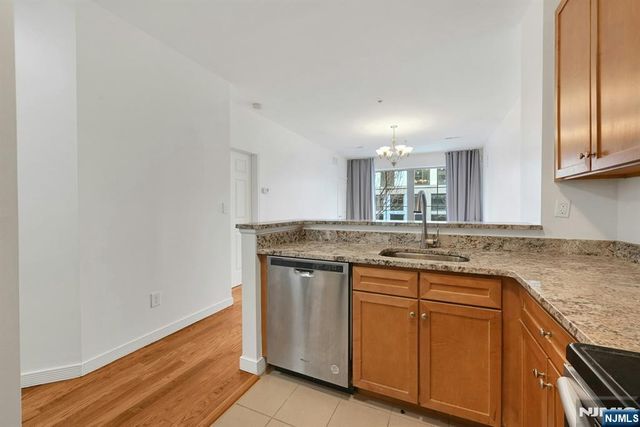 26 Ave At Port Imperial 112, West New York, NJ 07093