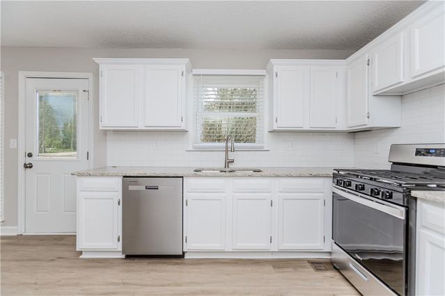 3083 Rock Creek Drive, Rex, GA 30273