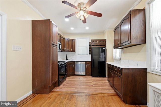 162 W ALBEMARLE AVE, Lansdowne, PA 19050