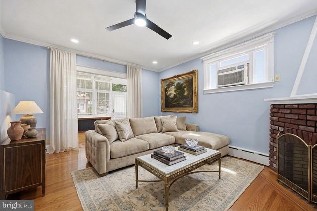162 W ALBEMARLE AVE, Lansdowne, PA 19050