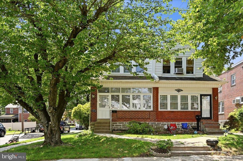 162 W ALBEMARLE AVE, Lansdowne, PA 19050