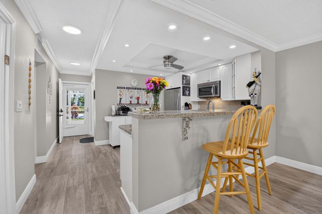 18940 Stewart Circle 5, Boca Raton, FL 33496