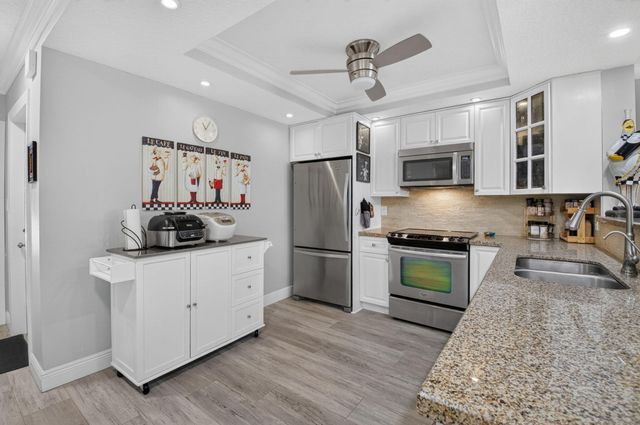 18940 Stewart Circle 5, Boca Raton, FL 33496