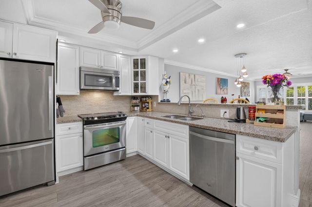 18940 Stewart Circle 5, Boca Raton, FL 33496