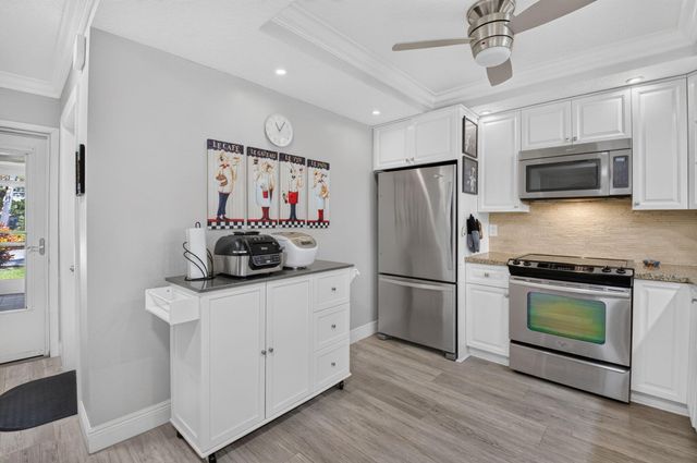 18940 Stewart Circle 5, Boca Raton, FL 33496