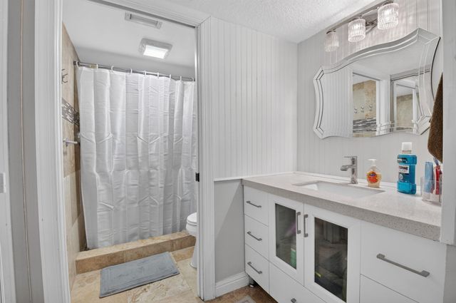 18940 Stewart Circle 5, Boca Raton, FL 33496