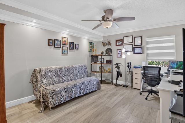 18940 Stewart Circle 5, Boca Raton, FL 33496