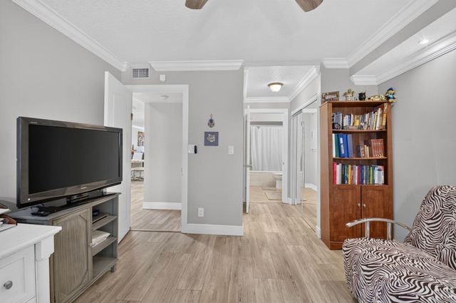 18940 Stewart Circle 5, Boca Raton, FL 33496