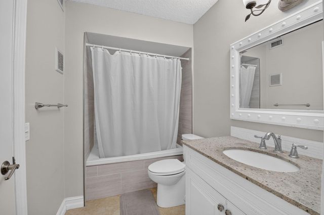 18940 Stewart Circle 5, Boca Raton, FL 33496