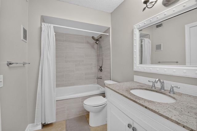 18940 Stewart Circle 5, Boca Raton, FL 33496