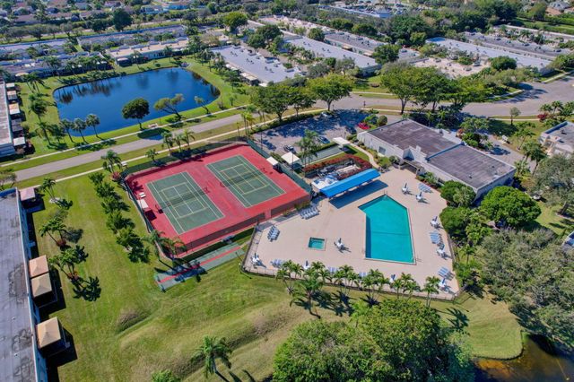 18940 Stewart Circle 5, Boca Raton, FL 33496