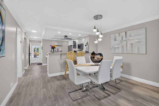 18940 Stewart Circle 5, Boca Raton, FL 33496