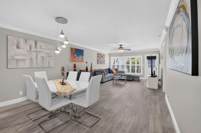 18940 Stewart Circle 5, Boca Raton, FL 33496