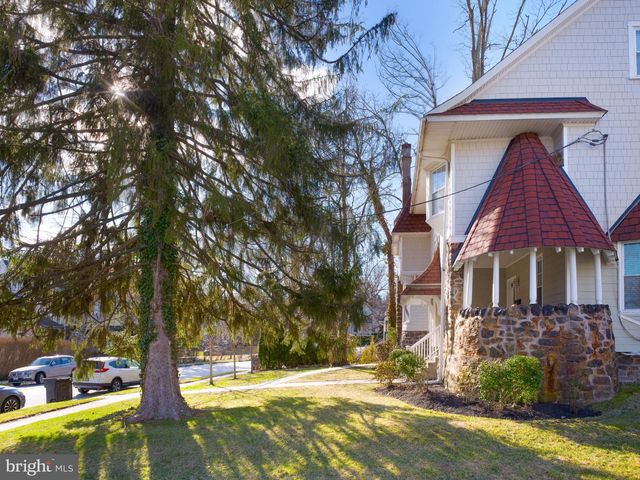 216 BLOOMINGDALE AVE, Wayne, PA 19087