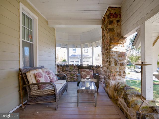 216 BLOOMINGDALE AVE, Wayne, PA 19087