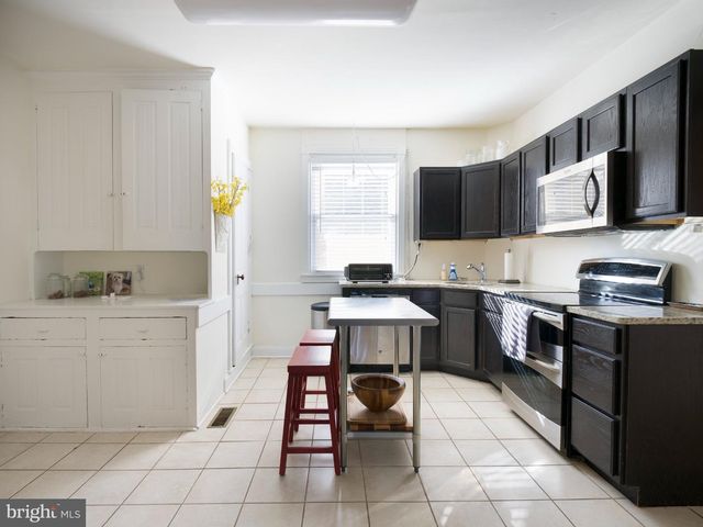 216 BLOOMINGDALE AVE, Wayne, PA 19087