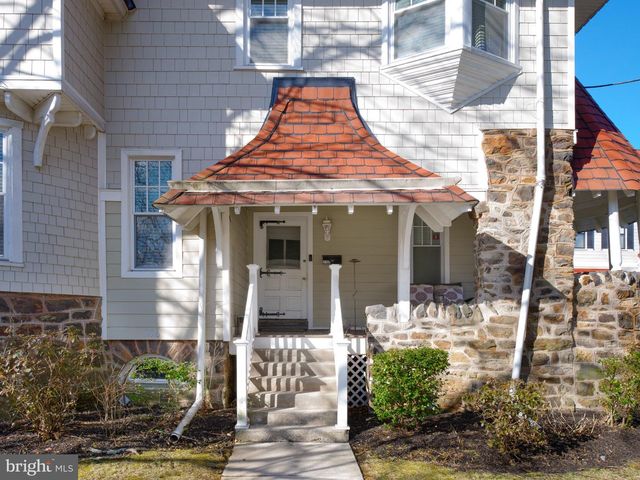 216 BLOOMINGDALE AVE, Wayne, PA 19087