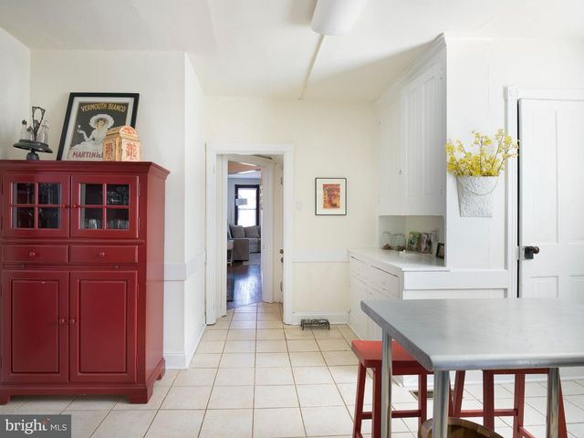 216 BLOOMINGDALE AVE, Wayne, PA 19087