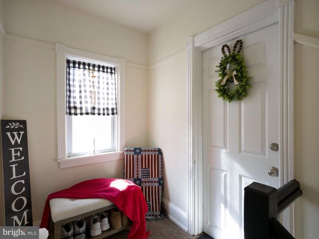 216 BLOOMINGDALE AVE, Wayne, PA 19087