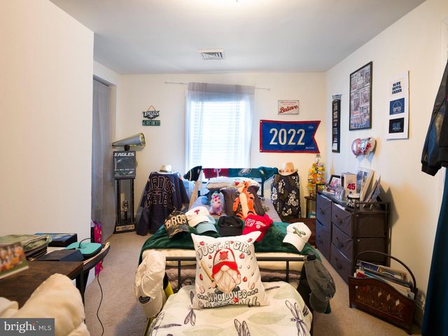 216 BLOOMINGDALE AVE, Wayne, PA 19087