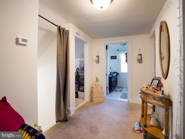 216 BLOOMINGDALE AVE, Wayne, PA 19087