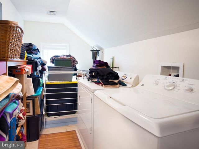 216 BLOOMINGDALE AVE, Wayne, PA 19087