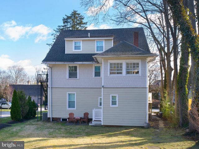 216 BLOOMINGDALE AVE, Wayne, PA 19087