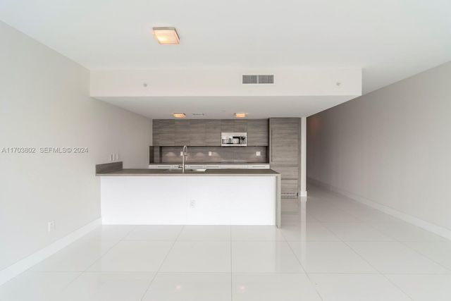 400 Sunny Isles Boulevard 919, Sunny Isles Beach, FL 33160