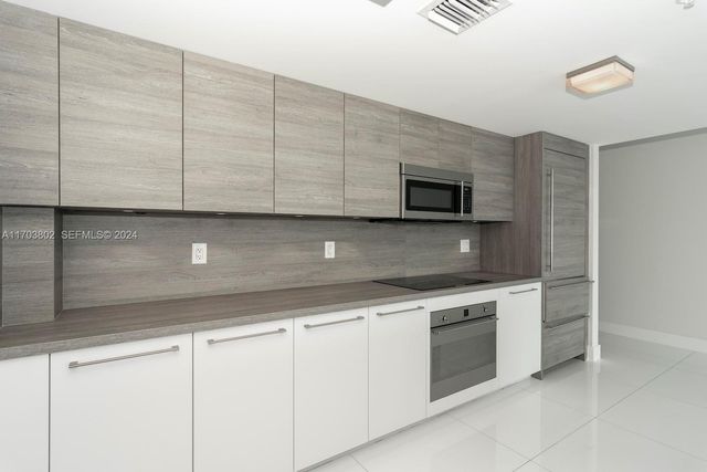 400 Sunny Isles Boulevard 919, Sunny Isles Beach, FL 33160