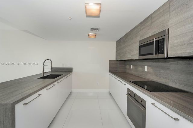 400 Sunny Isles Boulevard 919, Sunny Isles Beach, FL 33160