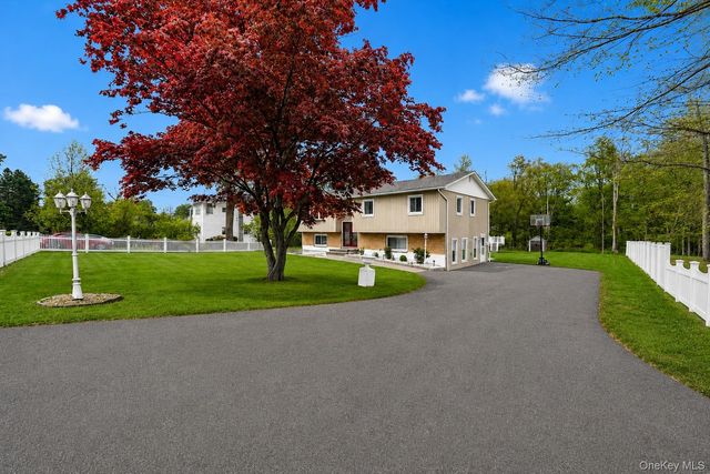 100 Fairmont Road, Mahopac, NY 10541