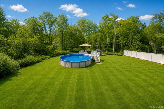 100 Fairmont Road, Mahopac, NY 10541