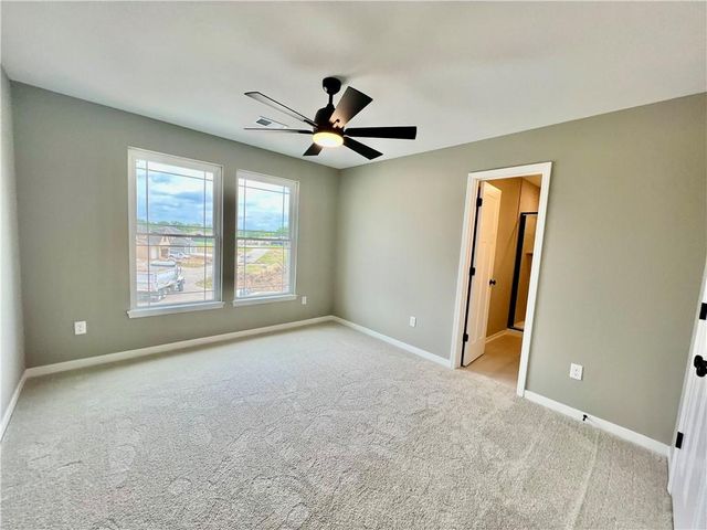 1972 Longview Drive, Liberty, MO 64068