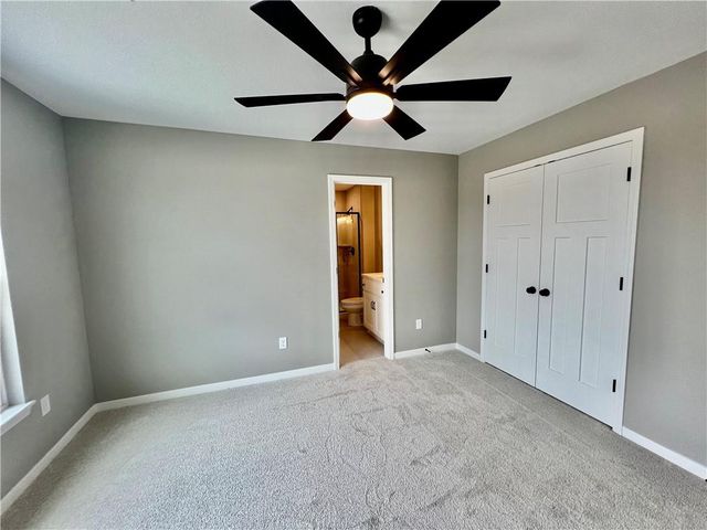 1972 Longview Drive, Liberty, MO 64068